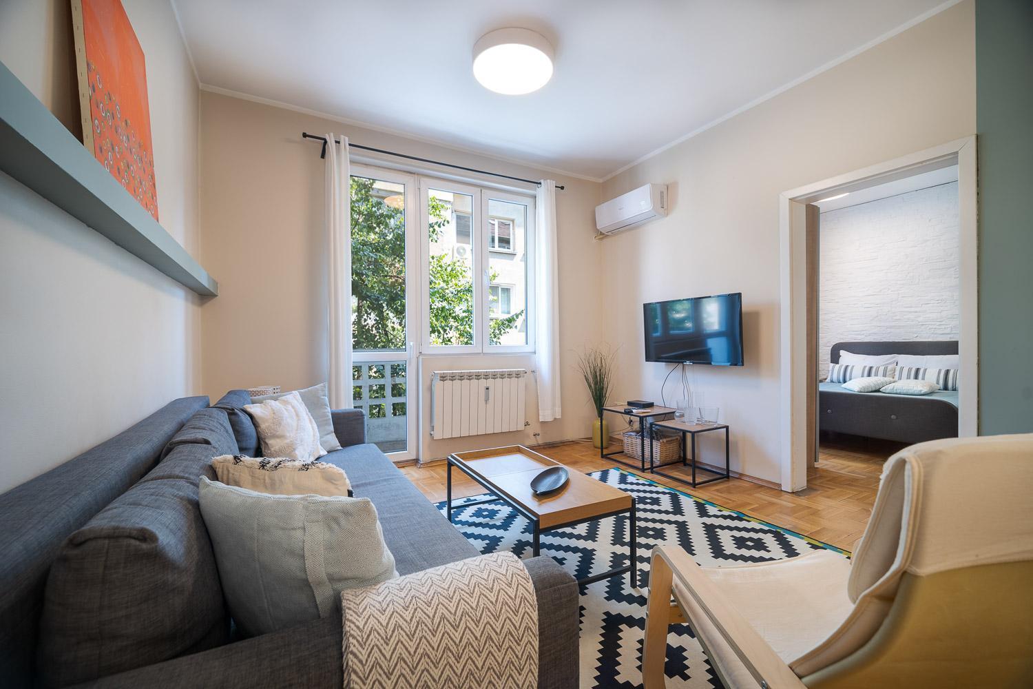 Cozy 1 Bdrm, Top Center, Solunska Near Vitoshka Street Sofia Bagian luar foto
